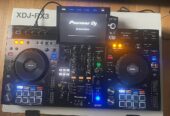 Pioneer DJ XDJ-RX3 DJ sustav , Pioneer XDJ-XZ DJ sustav , Pioneer DJ OPUS-QUAD DJ sustav ,  Pioneer DJ DDJ-FLX10, Pioneer DDJ-1000, Pioneer DDJ-1000SRT, Pioneer DJ DDJ-REV7, Pioneer CDJ-3000, Pioneer DJ DJM-A9 , Pioneer CDJ-2000NXS2, Pioneer DJM-900NXS2, Pioneer DJ DJM-V10-LF , Pioneer DJ DJM-S11, Denon DJ Prime 4+ , Allen & Heath Xone:96,   PLAYdifferently MODEL 1,   Rane Four