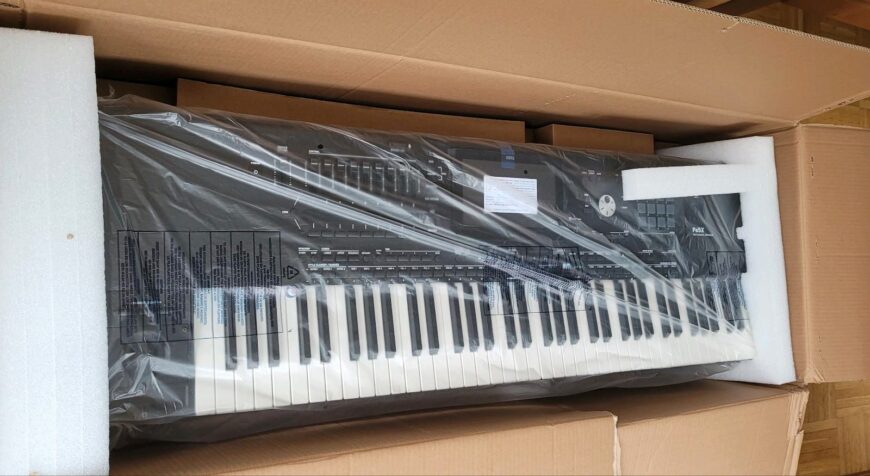 Yamaha Genos2 76-key, Yamaha Genos 76-Key , Yamaha Tyros5 76-Key , Yamaha PSR-A5000 , Yamaha PSR-SX900,  Yamaha Montage 8 ,  Korg Pa5X, Korg Pa4X, Korg Pa4x MG2 Edition , Korg Pa3X , Korg Pa1000 MG Edition, Korg PA-1000, Korg Kronos2 , Roland FANTOM-8 , Roland JUPITER-X  ,  Nord Electro 6D , Nord Electro 5D, Nord Stage 4 , Nord Grand 2, Nord Piano 5 , Ketron SD60,  Ketron SD9,   Ketron SD7 ,  Ketron SD80 , Ketron SD60K ,  Ketron EVENT